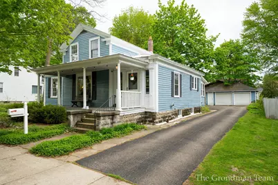 417 Monroe Street, Allegan, MI 49010 - Photo 2