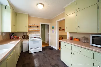 417 Monroe Street, Allegan, MI 49010 - Photo 16