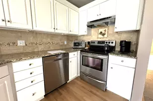 33377 Norfolk St, Livonia, MI 48152 - Photo 12