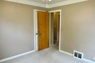 4195 Griffith Ave, Berkley, MI 48072 - Photo 12