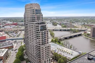 33 Campau Cir NW, Grand Rapids, MI 49503 - Photo 4