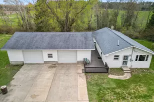 15065 21 Mile Rd, Big Rapids, MI 49307 - Photo 2