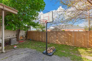 260 Renfrew Ave, Adrian, MI 49221 - Photo 8