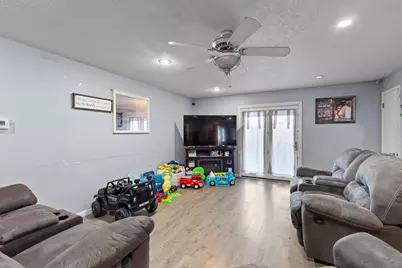 260 Renfrew Avenue, Adrian, MI 49221 - Photo 16