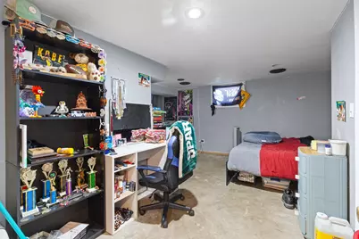 260 Renfrew Avenue, Adrian, MI 49221 - Photo 36