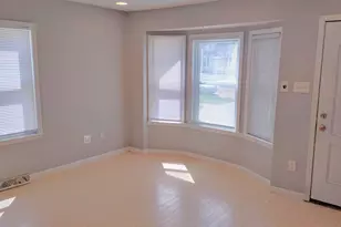 25906 Currier St, Dearborn Heights, MI 48125 - Photo 4
