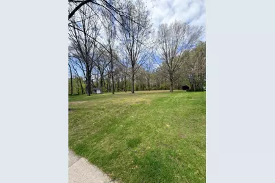 1435 Silver Creek Place, Saint Joseph, MI 49085 - Photo 8