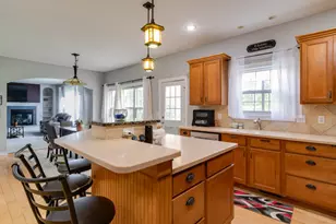 6230 Delasala Ct, Kalamazoo, MI 49009 - Photo 8