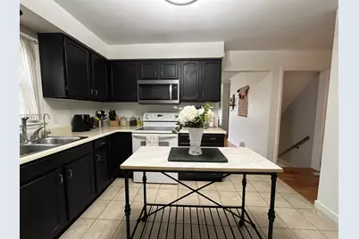 3821 Oakridge Drive, Kalamazoo, MI 49008 - Photo 6