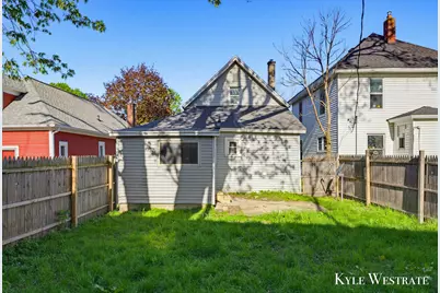 1526 Coit Avenue NE, Grand Rapids, MI 49505 - Photo 24