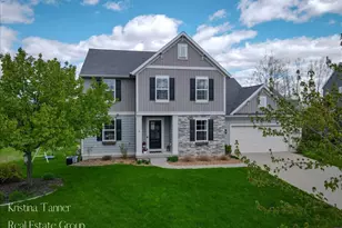 642 Echo Valley NE, Rockford, MI 49341 - Photo 1