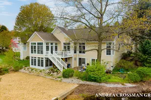 1013 Pebble Stone Ct, Holland, MI 49424 - Photo 2