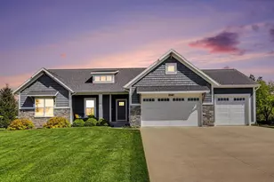 5587 Stanton Woods Dr, Hudsonville, MI 49426 - Photo 2
