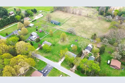 1155 S Bainbridge Center Road, Benton Harbor, MI 49022 - Photo 6