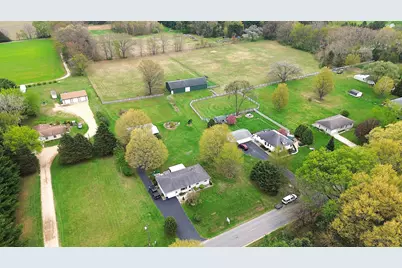 1155 S Bainbridge Center Road, Benton Harbor, MI 49022 - Photo 4