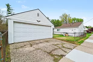 466 W Maxlow Ave, Hazel Park, MI 48030 - Photo 24