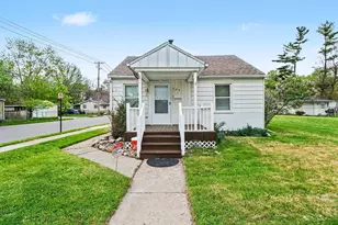 466 W Maxlow Ave, Hazel Park, MI 48030 - Photo 2