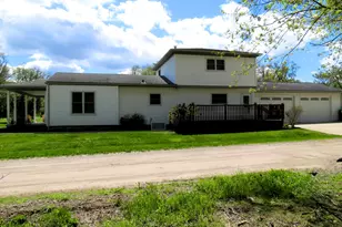 8672 Creston, Pinckney, MI 48169 - Photo 44