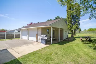 155 Elizabeth Dr, Owosso, MI 48867 - Photo 18