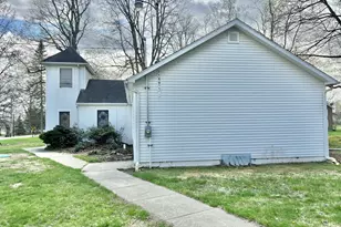 8768 Jerome Rd N, Jerome, MI 49249 - Photo 4
