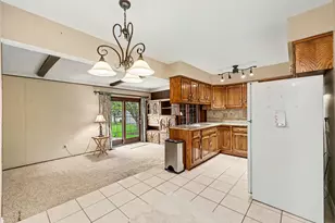 15569 Alsip St, Roseville, MI 48066 - Photo 6