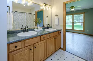 2912 Hunters Pl, Kalamazoo, MI 49048 - Photo 14