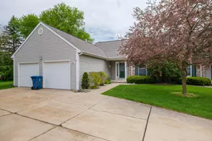2912 Hunters Pl, Kalamazoo, MI 49048 - Photo 1