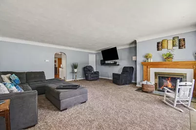 197 E Beech Street NE, Cedar Springs, MI 49319 - Photo 4