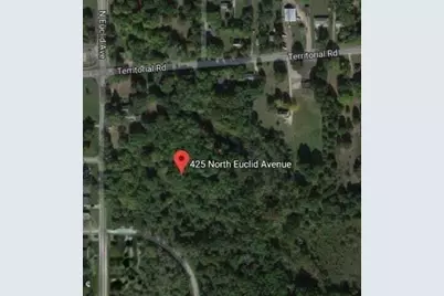 425 N Euclid Avenue, Benton Harbor, MI 49022 - Photo 2