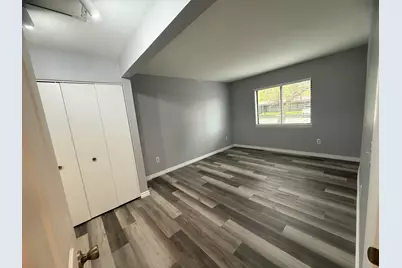 1476 W Chateau Vert, Ypsilanti, MI 48197 - Photo 8