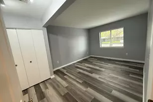 1476 W Chateau Vert, Ypsilanti, MI 48197 - Photo 8