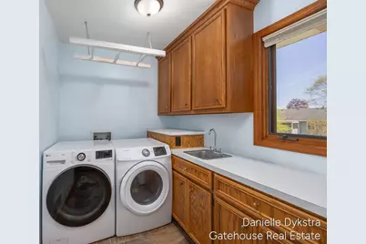 6332 Brookfield Court, Hudsonville, MI 49426 - Photo 14