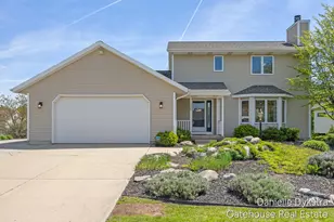 6332 Brookfield Ct, Hudsonville, MI 49426 - Photo 2