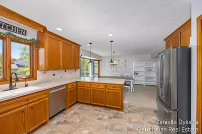 6332 Brookfield Court, Hudsonville, MI 49426 - Photo 10