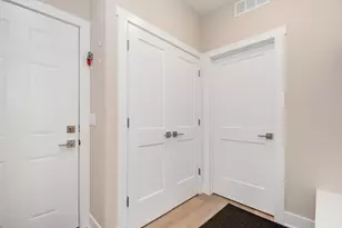 3719 Bradford St NE, Grand Rapids, MI 49525 - Photo 24
