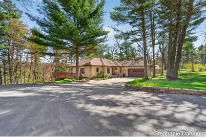 9160 Mill Pond Trail, Whitehall, MI 49461 - Photo 14