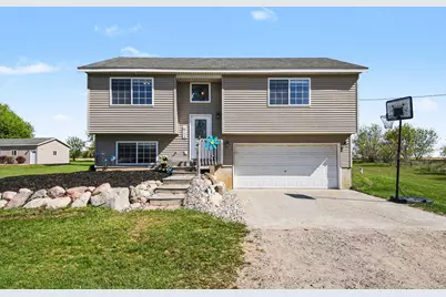 7864 County Farm Road, Greenville, MI 48838 - Photo 2