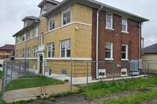 2417 W Grand St, Detroit, MI 48238 - Photo 8