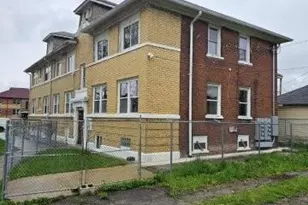 2415 W Grand St, Detroit, MI 48238 - Photo 10