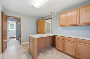 2143 Osceola Dr SE, Grand Rapids, MI 49506 - Photo 26