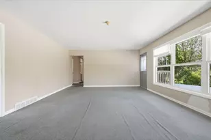 2143 Osceola Dr SE, Grand Rapids, MI 49506 - Photo 20