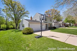 2248 Elliott St SE, Grand Rapids, MI 49506 - Photo 32