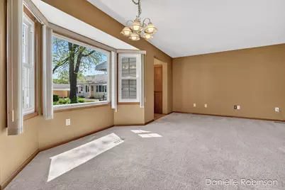 929 Village Lane #140, Jenison, MI 49428 - Photo 10