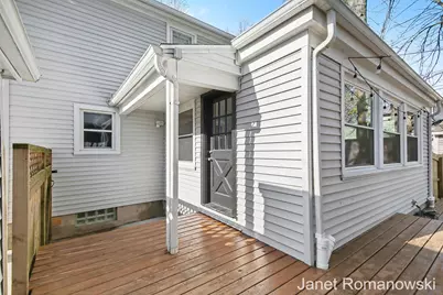 2126 Englewood Drive SE, Grand Rapids, MI 49506 - Photo 16