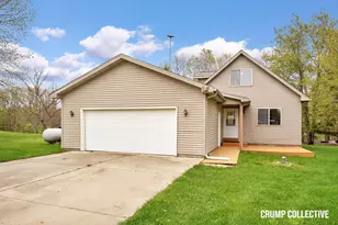 9129 Lakeside Dr, Perrinton, MI 48871 - Photo 2