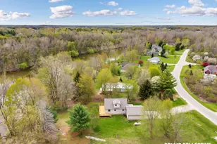 9129 Lakeside Dr, Perrinton, MI 48871 - Photo 38