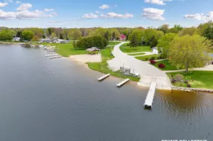 9129 Lakeside Dr, Perrinton, MI 48871 - Photo 54