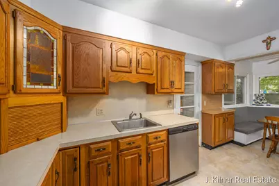 722 N Hudson Street SE, Lowell, MI 49331 - Photo 12