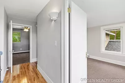 5527 W River Drive NE, Comstock Park, MI 49321 - Photo 28