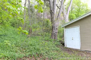 5527 W River Dr NE, Comstock Park, MI 49321 - Photo 38